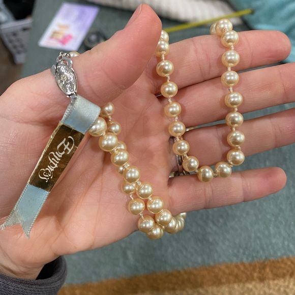 NWT Vintage Faux Pearl Necklace Hand-Knotted - Picture 5 of 5